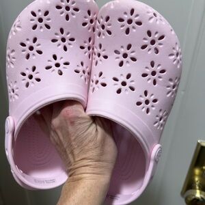Pink Floral Cutout Crocs 🌸